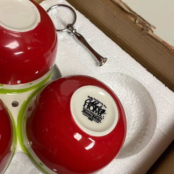 Celebrating Home Christmas Peppermint Twist pattern 3 Bowl in one - Picture 7 of 9